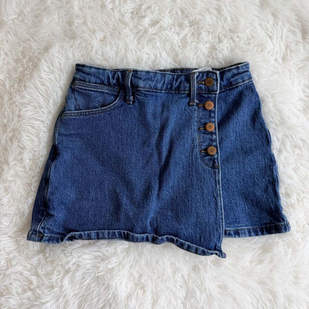 Wrangler Women's High Waisted Asymmetrical Button Front Denim Skort Size 26